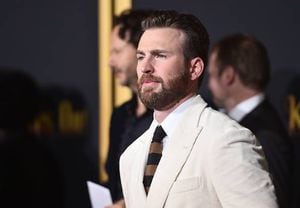 Chris Evans (Capitán América) rompe el silencio tras filtración de foto íntima