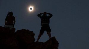 Eclipse: ¿Qué necesitas y desde dónde verlo en Santiago?