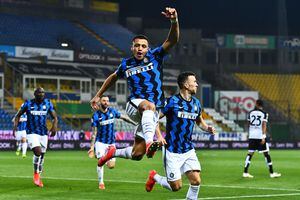 ¡Alexis y Vidal son campeones! Inter se queda con el título de la Serie A
