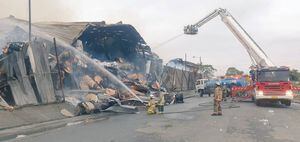 Incendio en fábrica de cartón en Durán ya fue controlado
