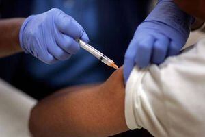 Expertos del CDC recomiendan la vacuna de Pfizer desde los 16 años