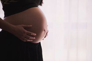 Nueva guía educativa busca prevenir el embarazo infantil en Ecuador