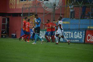 Municipal recibe duro golpe por parte de la Liga Deportiva Alajuelense