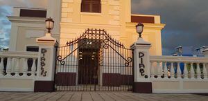 Vandalizan Iglesia en Fajardo escribiendo en la pared la palabra "Diablos"