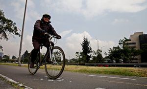 Día sin carro y sin moto: Bogotá contará con 370 cupos gratuitos en cicloparqueaderos