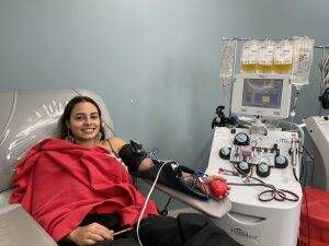 Sobreviviente de COVID-19 hace donación de plasma en Puerto Rico