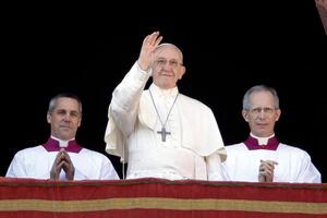 Papa Francisco reza por situación en Venezuela y Jerusalén
