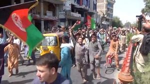 Protesta por la bandera en Afganistán termina con tres muertos