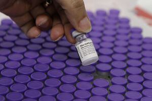 Pfizer pede à Anvisa que avalie eficácia de terceira dose da vacina
