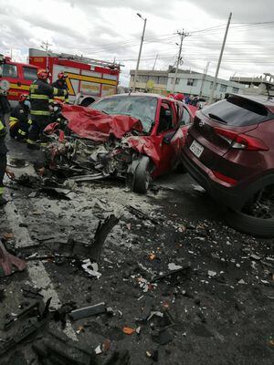 Cuatro fallecidos y tres heridos tras accidente de tránsito en Cutuglahua, cantón Mejía