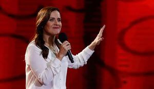 Natalia Valdebenito: "los humoristas de Viña son bastante inofensivos"