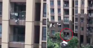(VIDEO) Vecinos salvaron de milagro a bebé que cayó de un quinto piso
