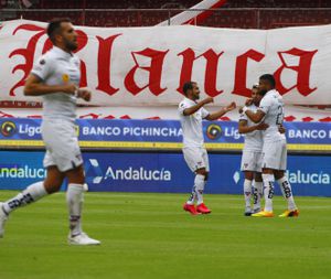 Liga de Quito vs U. Católica: LDU mantiene el liderato después de ganar a la "Chatolei"