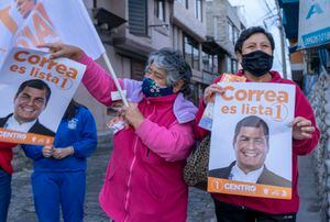 CNE dispuso suspensión de publicidad electoral de UNES que utilice imagen de Rafael Correa