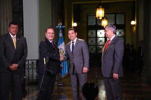 Giammattei y Morales se reúnen por proceso de transición de Gobierno