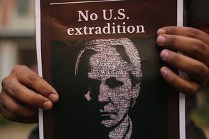 Julian Assange rechaza su extradición a EEUU