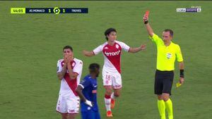 Maripán y un frenético primer tiempo con el Mónaco: gol, penal y expulsión por doble amarilla