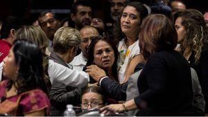 Diputada Carmen Medel se entera del asesinato de su hija en plena sesión