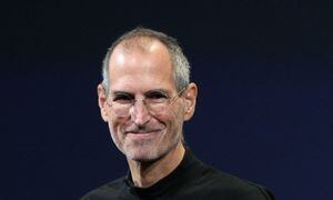 Una misteriosa caja azul marcó el destino de Steve Jobs: sin ella “no habría existido Apple”