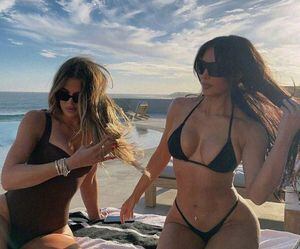 Kim y Khloé Kardashian en su sesión de fotos más hot desde la playa 