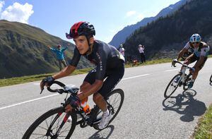 Richard Carapaz llegó segundo en la Etapa 1 de la Vuelta a España