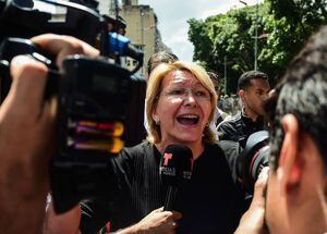 Venezuela: Fiscal general Luisa Ortega es removida del cargo por la Asamblea Constituyente