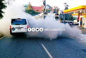 Sacan de ruta a bus extraurbano por "exceso de humo"