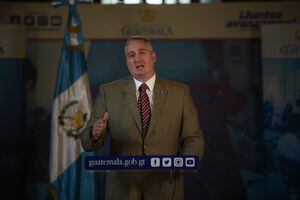 EE. UU. brindará tecnología a Guatemala para practicar pruebas biométricas a extranjeros