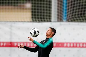 Una España en crisis se cruza con Cristiano Ronaldo