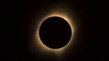 Búsquedas en Google sobre “ojos heridos” aumentaron exponencialmente después del eclipse