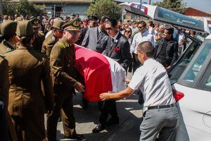 Hernán Larraín aclaró que tercer detenido por muerte de sargento Olivares e indultado en gobierno de Piñera habría salido libre en 2021