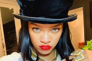 Rihanna publica su primera selfie del 2020 y enamora a sus fans al natural