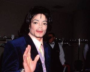 Más revuelo sobre el Rey del Pop: Exesposa de Michael Jackson asegura que sus hijos son de un donante de esperma