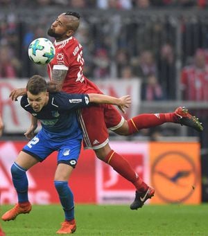 Arturo Vidal marcó un golazo de cabeza en sufrida victoria del Bayern Munich