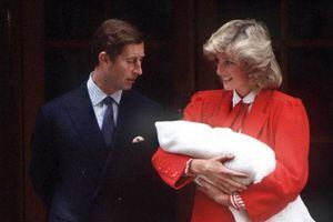 Biógrafo de Diana reveló la razón por la que Harry nunca fue el favorito del príncipe Carlos