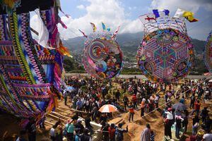 Inguat aporta Q35 mil para el Festival de Barriletes Gigantes de Santiago Sacatepéquez