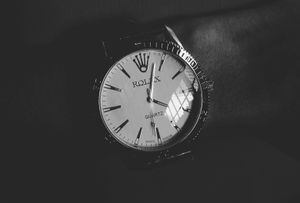 Pierden un reloj Rolex de oro y diamantes durante robo en Santurce