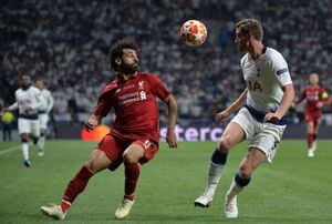 Tottenham vs Liverpool: Mujer en traje de baño saltó a la cancha en la final de la Champions League