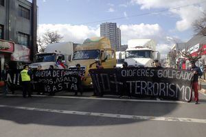 Camioneros del sur anuncian manifestación desde Arica a Punta Arenas: "No es posible que hoy día tengamos una niña baleada"