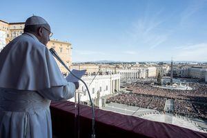 Papa Francisco compara refugiados a Jesus