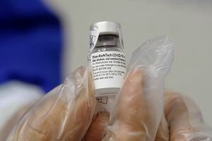 Municipio de Cuenca está en lista de espera de la farmacéutica Pfizer para adquirir vacunas