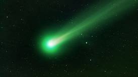 El cometa verde que pasará por la Tierra después de 50.000 años, podrá ser visto sin telescopio