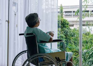 Catalogarán como maltrato abandono de envejecientes en hospitales