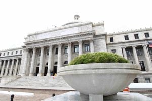 Legislatura se allana a señalamientos de la Junta y aprueba nuevo presupuesto