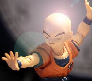 Dragon Ball: El magistral video de Krilin entrenando realizado con una figura de acción y mucha creatividad