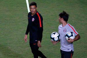 Chile entrenó pensando en Uruguay y con la preocupación de la lesión de Alexis Sánchez