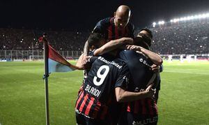 San Lorenzo golpeó a Lanús en la Copa Libertadores con Paulo Díaz como titular