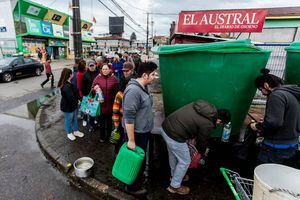 Crisis en Osorno: intendente afirma que el miércoles en la tarde volvería en un "100%" el suministro de agua potable
