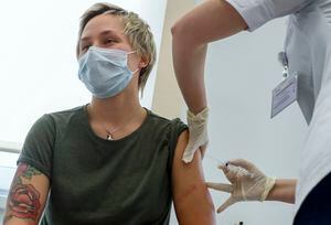 Más de 150.000 personas vacunadas con Sputnik-V en Rusia