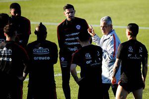 Rueda probará su última fórmula en la Roja antes del debut en Copa América ante Japón